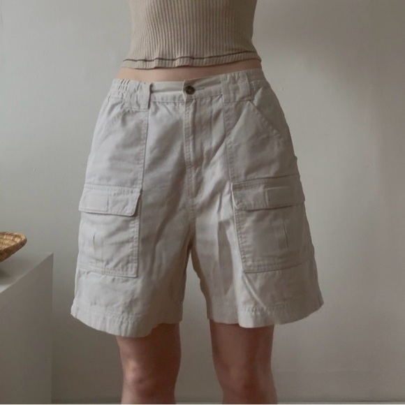 Vintage WindRiver Cargo Shorts – Beige Utility Y2K (Size 10, Oversized Fit) - Picture 1 of 6